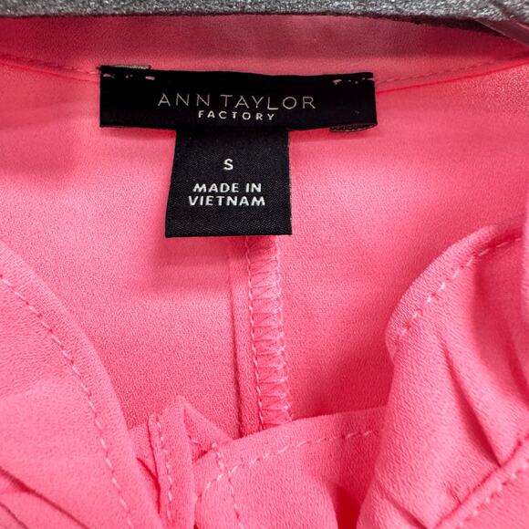 Ann Taylor Factory Pink Short Sleeve Half Placket Blouse Womens Small AS IS - Picture 6 of 7